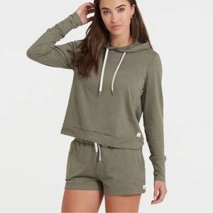 Vuori Halo Essential Hoodie in Oregano Green